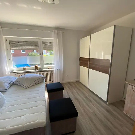 - Ferienwohnung - Zentral In Mit Kamin, Wlan, Netflix, Parkplatz Bad Oeynhausen